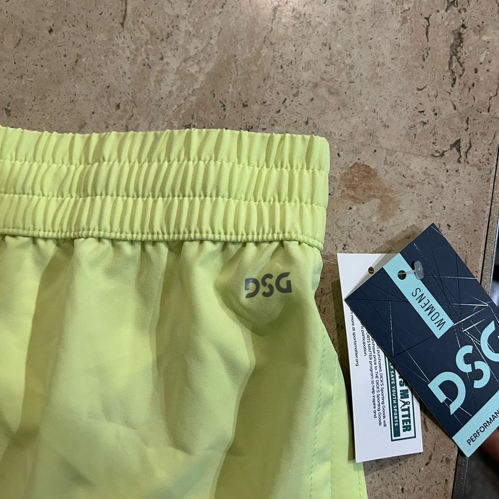 DSG Shorts Women's Mid Rise Stride Running  Shorts 3" Size 2xl Lo Vis Yellow - Picture 3 of 5
